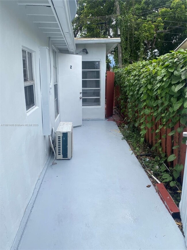 Building Photo - 2920 SW 79th Ave Rental