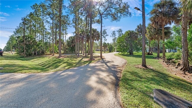 Photo - 3590 10th Ave NE