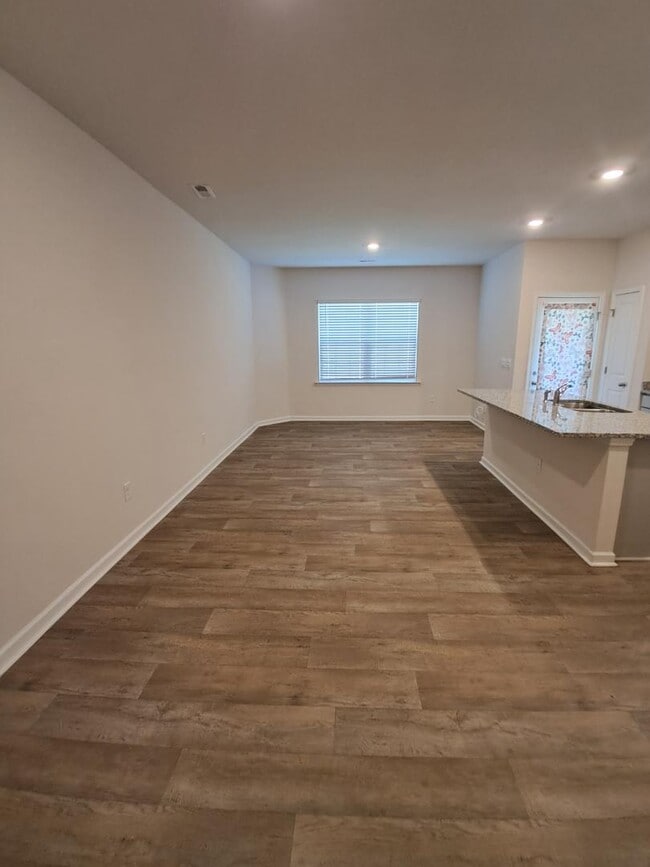 Photo - 1204 Gracie Ln