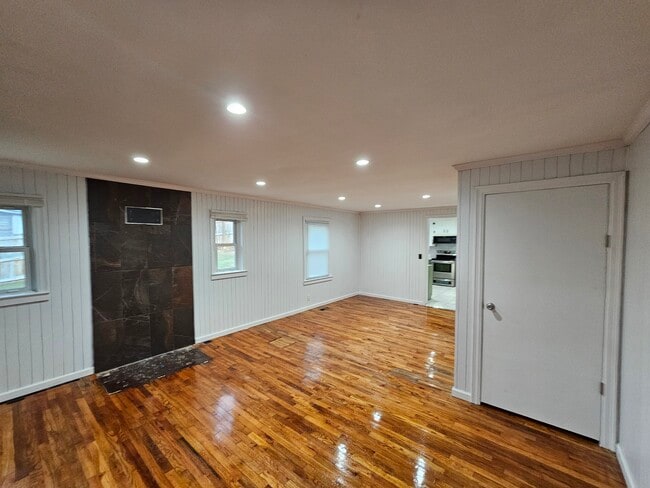 Sala de estar - 2808 Broad St