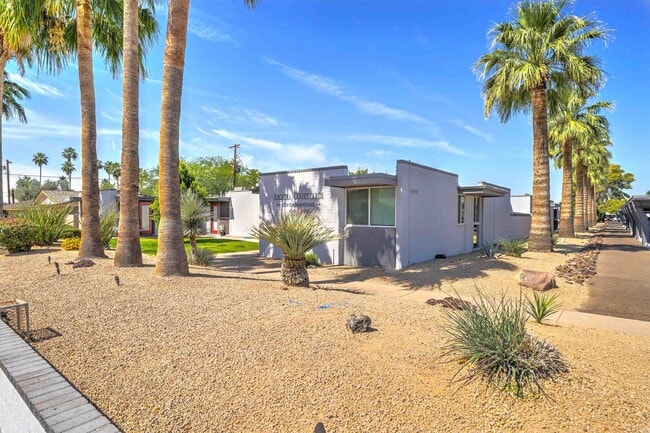 Building Photo - Ready to View Now! Arcadia Lite - 2 bedroom/1 Bath- Adorable Condo and Community-W/T/S are included!