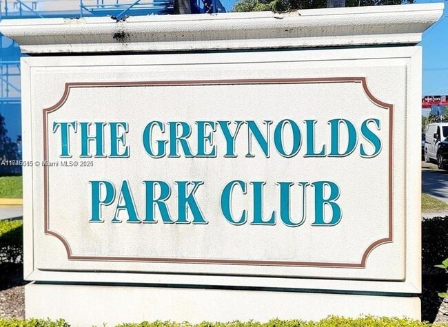 Photo - 17890 W Dixie Hwy Unidad 8