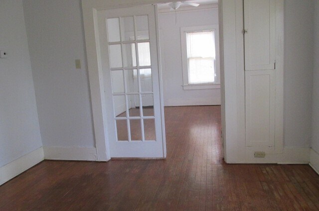 Photo - 1921 Avenue N