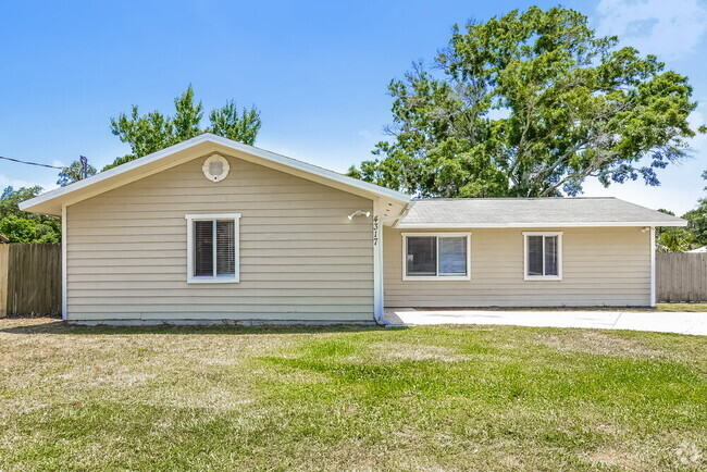 Building Photo - 4317 Alamosa St Rental