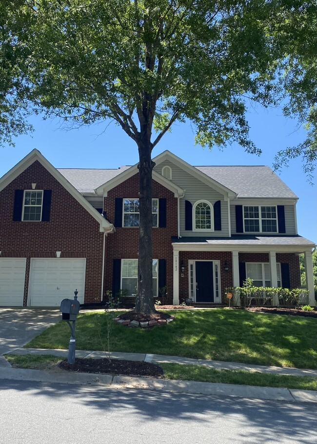 Photo - 10102 Glenburn Ln