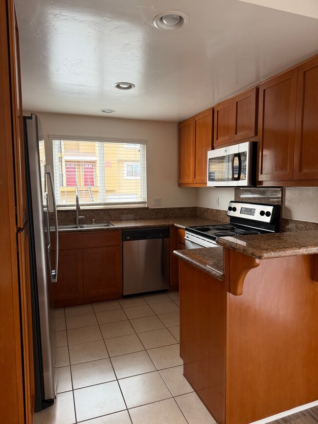 Heritage at Canyon Pointe Apartments