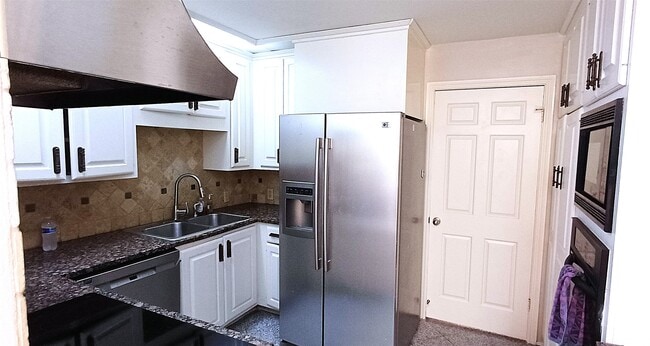 Building Photo - 3350 McCue Rd Unit 201