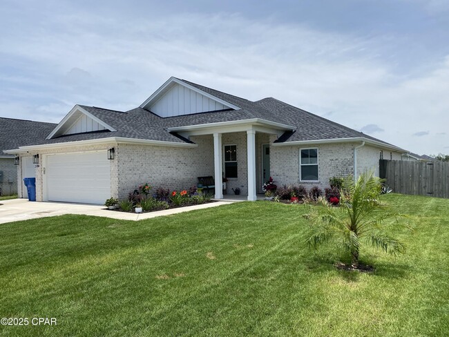 Photo - 3784 Redbud Wy House