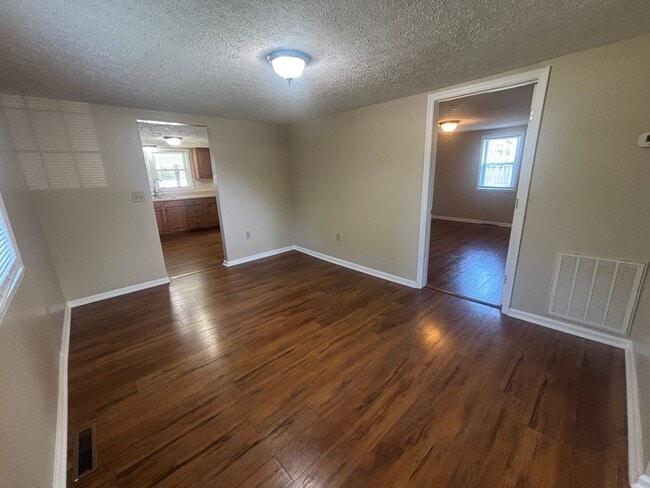 Photo - Radford, 2 BR / 1 BA, Available Now