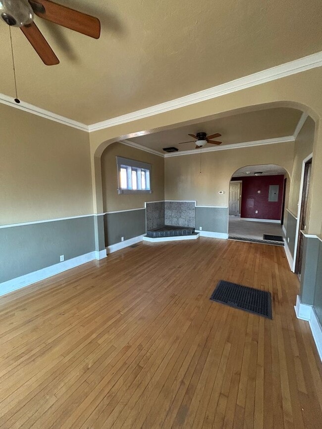 Photo - 1115 W Woolman St