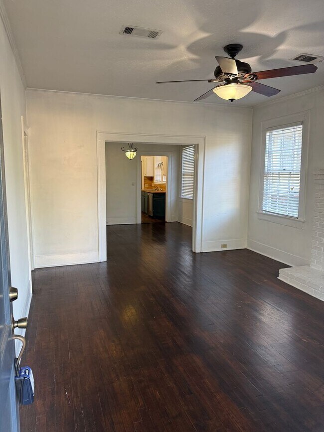 Photo - 47 Vonora Ave