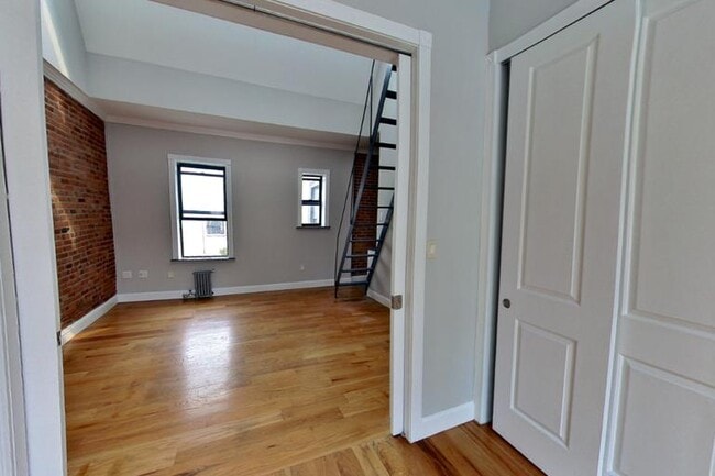 Photo - 330 E 100th St Unit 6D