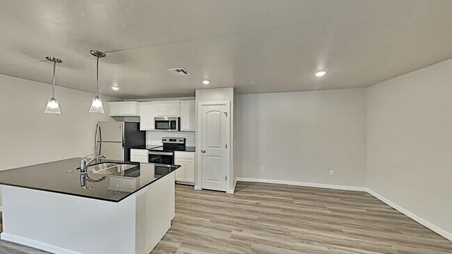 Photo - 2 Bedroom 2 Bathroom 2 Car Garage Duplex with upgrades close to Broadway Extension, a short dista...