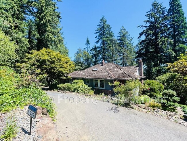 Photo - 5237 SW Burton Dr