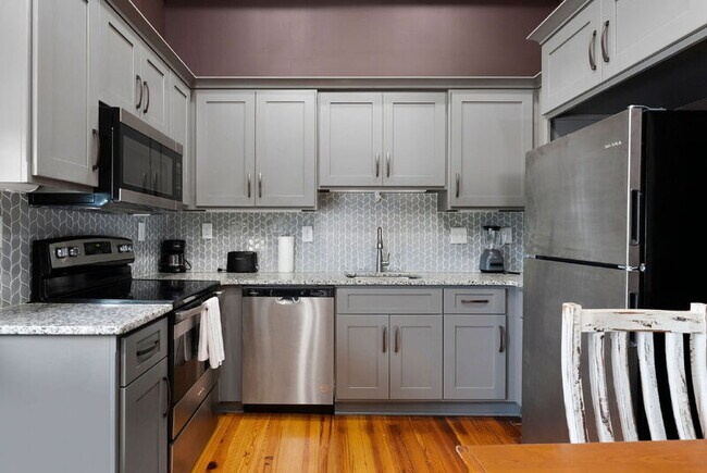 Photo - 10 W Main St Unit 6