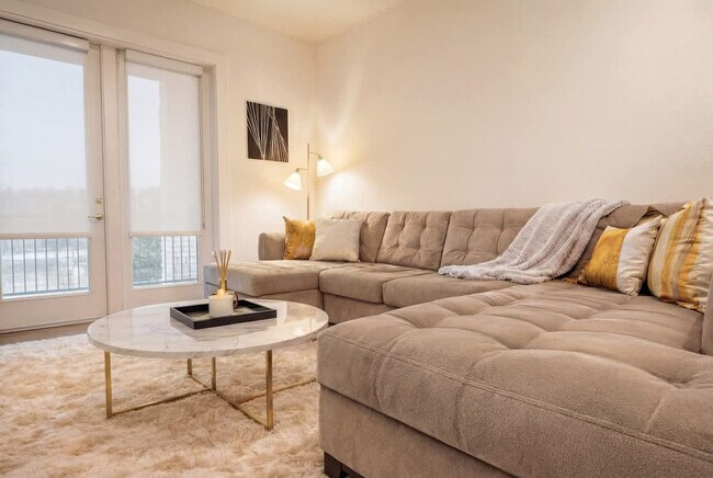 Building Photo - 2323 Plaza Blvd Unit SI ID1579398P