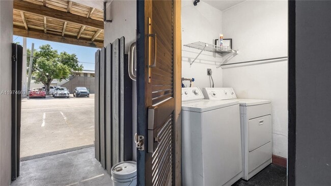 Photo - 400 SE 31st St Unit 4