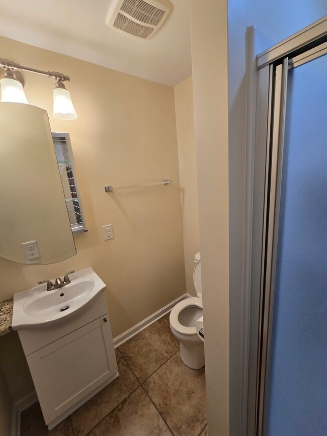 Photo - 107a Oakwood Dr