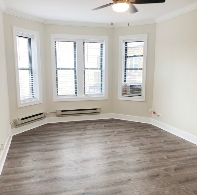 Photo - 3841 N Greenview Ave Unit 3E