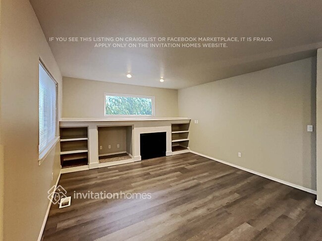 Photo - 12408 Crystal Pl NE