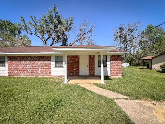 Photo - Peaceful 2 bedroom off Lake Jackson