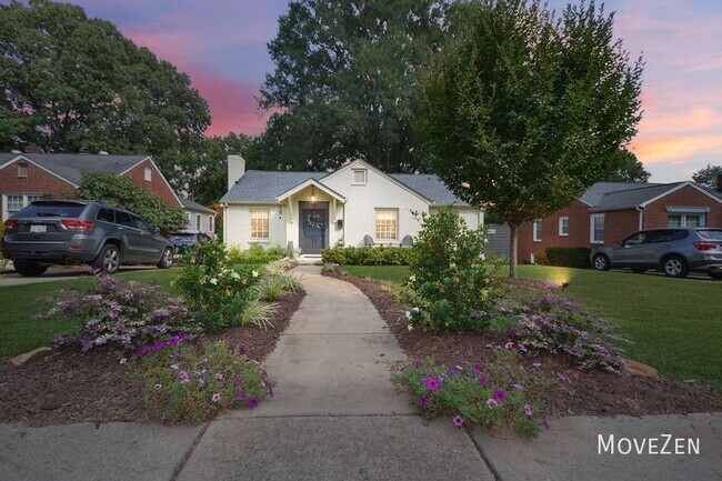 Photo - 1704 Dearmon Dr