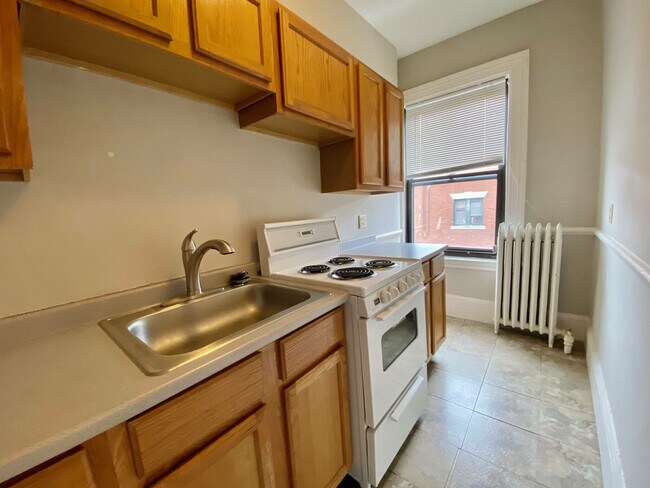 Photo - 179 Harvard St Unit 2