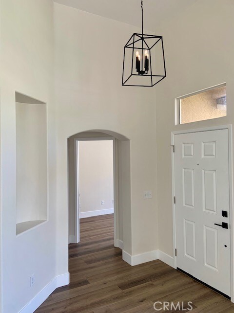 Photo - 558 Rembrandt Dr