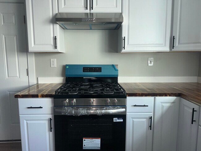 Photo - 60 Whitney St Unidad 1