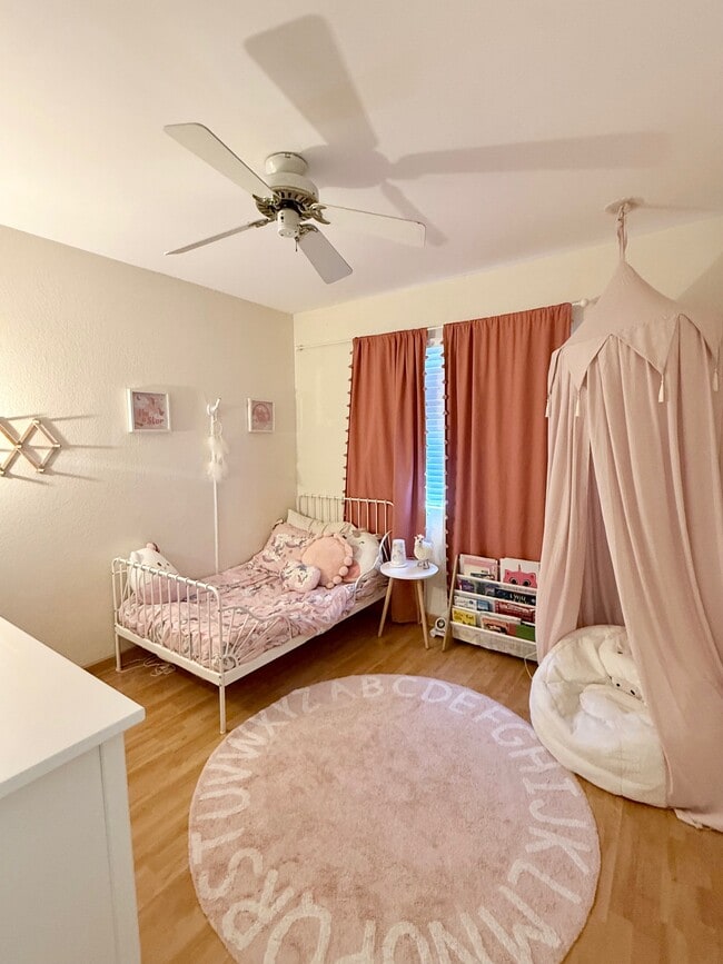 Photo - 13940 Barrymore St