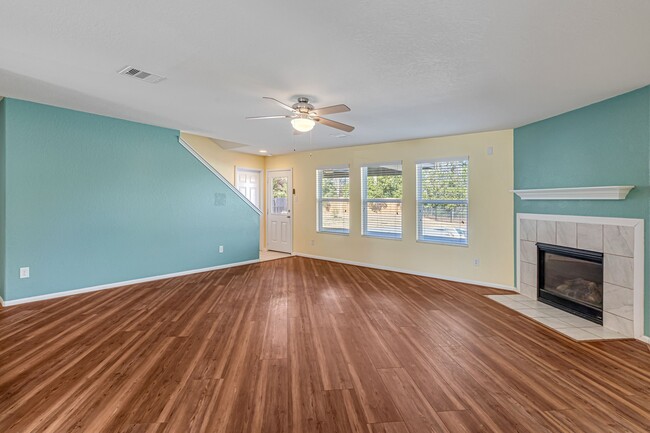 Photo - 16707 Lark Bunting Ln