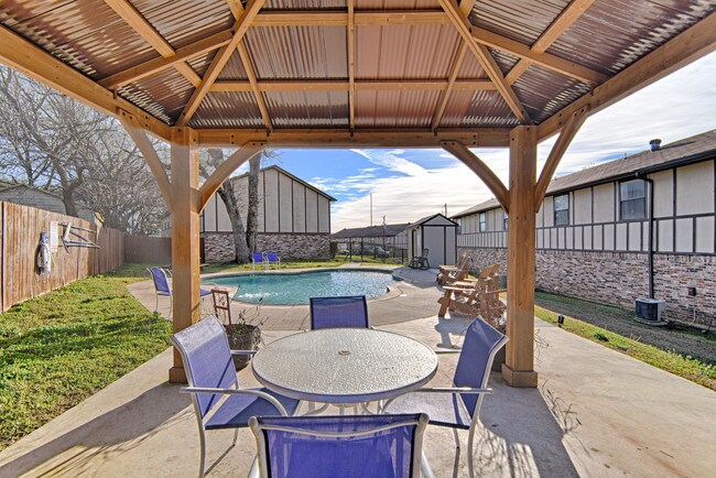 Shady Creek Ranch Apartments For Rent in Azle, TX