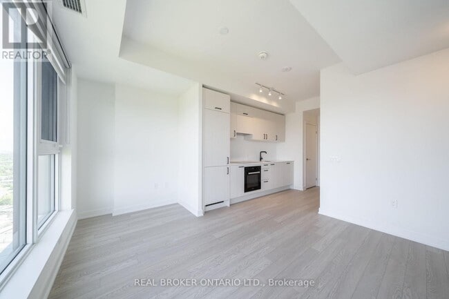 Photo - 1 Quarrington Ln Unit 3704