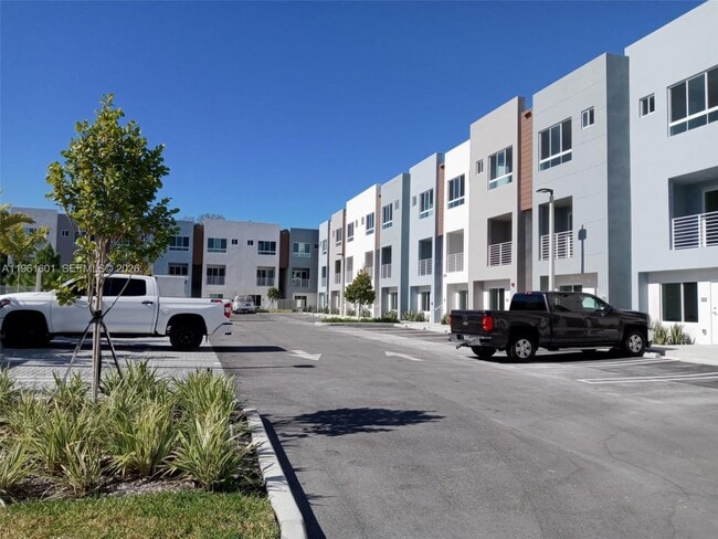 Photo - 2555 NE 193rd St Unit 2204