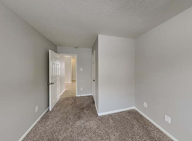 Photo - 19218 Sandelford Dr