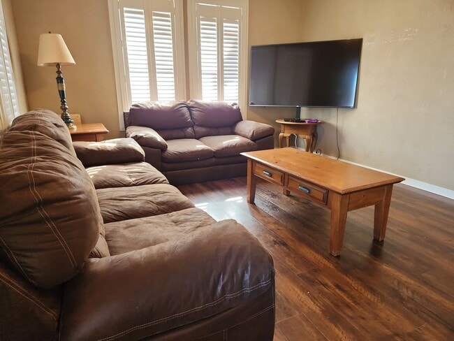 Photo - 4515 Lincoln Ave