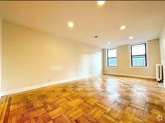 Building Photo - 2 bedroom in New York NY 10040 Unit 5J Rental