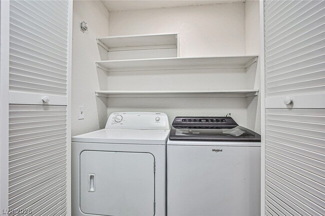 Building Photo - 7957 Lions Rock Way Unit 201