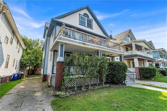 Photo - 1909 W 73rd St Unidad 1/DN