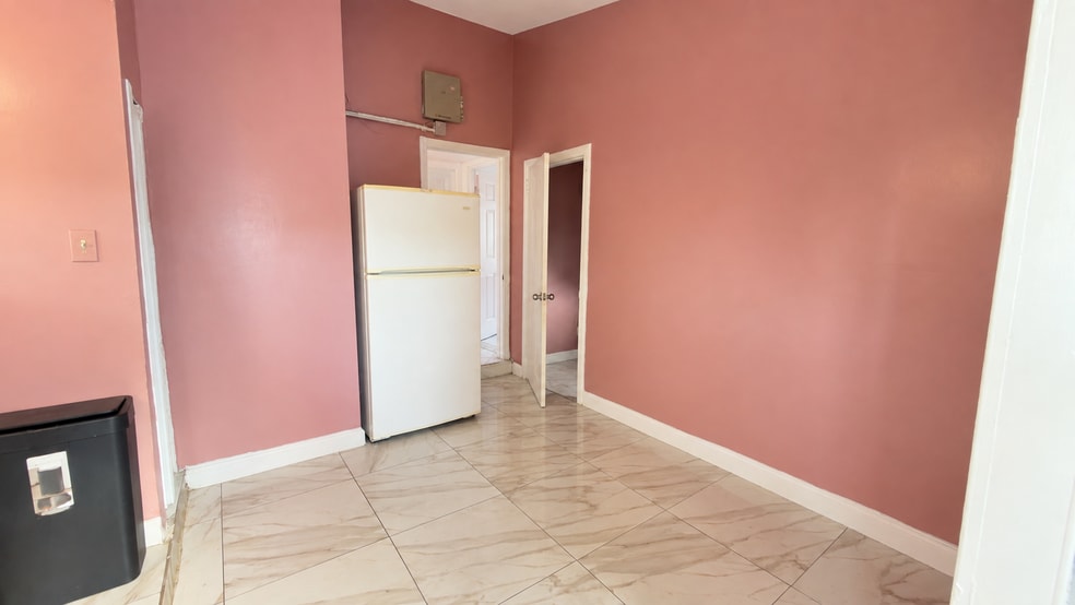 5381 NW 12th St Unidad 1A
