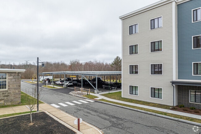 3 Mill St Tiverton, RI 02878