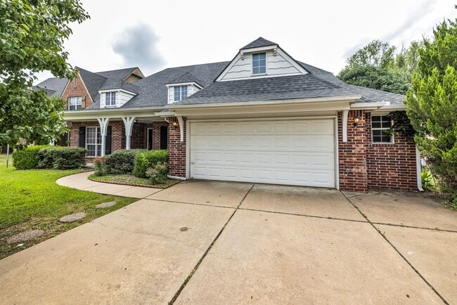 Building Photo - Welcome to this gorgeous home in the highl...