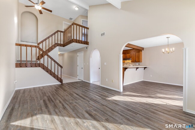 Photo - 68 Copper Beech Dr Unit 68