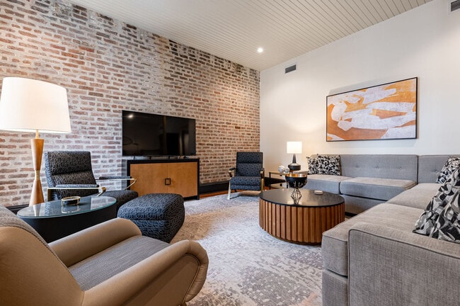 Photo - 1011 Canal St Unit SI FL3-ID1513939P