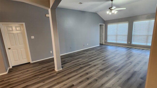 Photo - 14102 Fort Nelson Dr