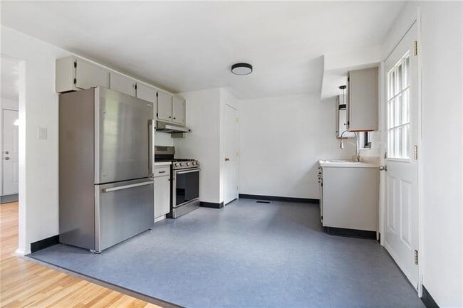 Photo - 5406 Verona Rd