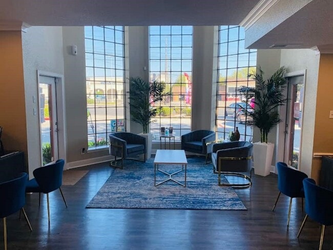 Building Photo - 6505 Westheimer Rd Unit 115