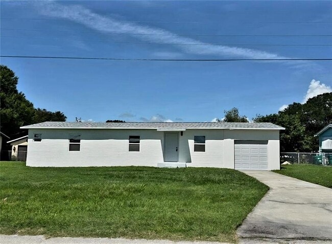 Building Photo - 3633 SE 20th Terrace