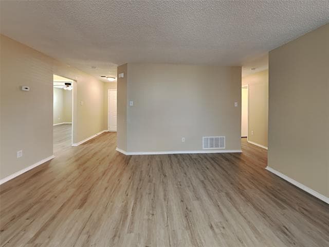 Photo - 1529 Windward Ln