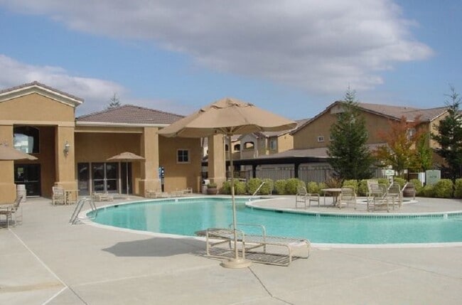 Photo - COMING SOON!!! 3 Bedroom Condo Near The Galleria